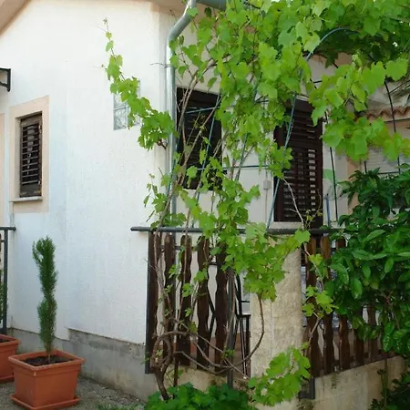 Milokanovic Apartment Funtana