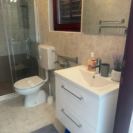 Milokanovic Apartamento Funtana